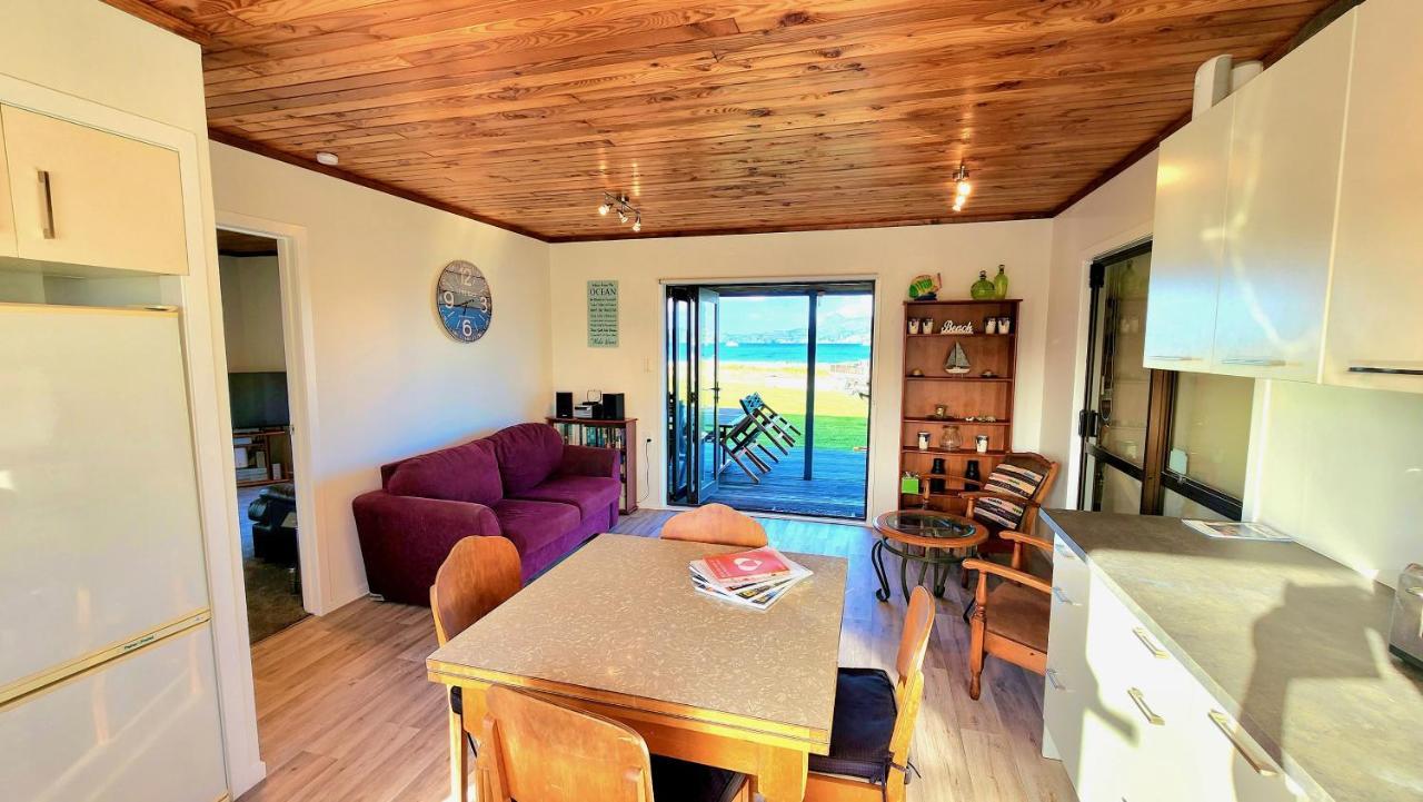 The Sunrise Bach - One Tree Point Holiday Home エクステリア 写真