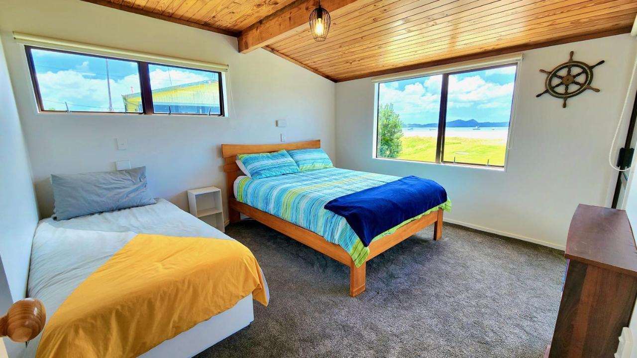 The Sunrise Bach - One Tree Point Holiday Home エクステリア 写真